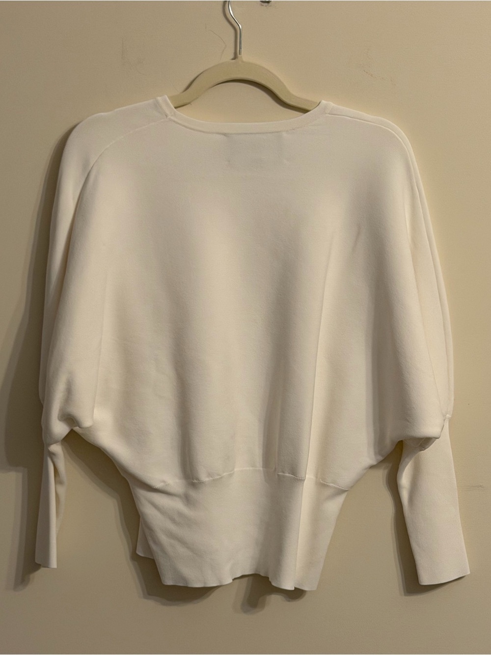 Aleeza Paris Elegant Cream Scoop-Neck Pullover Sweater - Picture 4 of 4